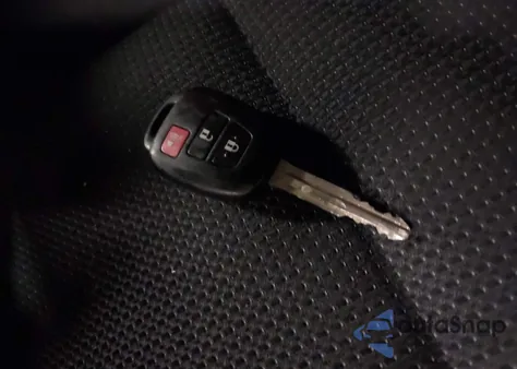 2018 Toyota Rav4 Xle from USA, damaged, VIN 2T3RFREV8JW808026